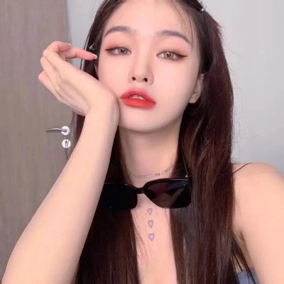 笼中女囚